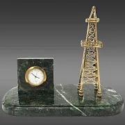 Часы «Нефтяная вышка» на основании из змеевика — оригинальный подарок — фотография 2