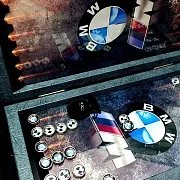 Нарды под стеклом «BMW M5» — оригинальный подарок — фотография 9