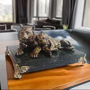 Композиция «Тигриная идиллия» из бронзы на змеевике — необычный подарок — фотография 1