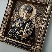 На память: Резная Икона из дерева. Святой Николай Чудотворец — фотография 3
