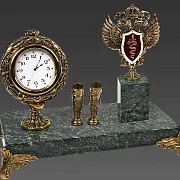 Подарочные часы «Элина» с гербом и двумя подставками — фотография 2
