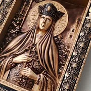 Икона резная Царица Александра Романова — красивый подарок — фотография 3